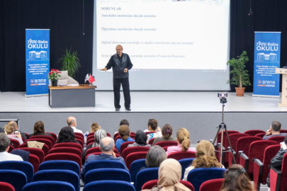 BURSA'DA 'ANNE-BABA OKULU' BÜYÜK İLGİ GÖRÜYOR