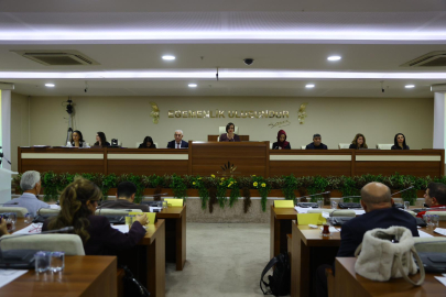 KARABAĞLAR MECLİSİ'NDE GÜNDEM: KENTSEL DÖNÜŞÜM VE YURTLAR