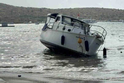 BODRUM ’DA SEL SONRASI FIRTINA: TEKNELER KARAYA OTURDU