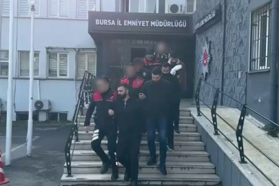 BURSA'DA 'SERVİS AÇMADINIZ' KAVGASINA 3 TUTUKLAMA