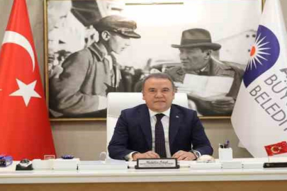 BAŞKAN MUHİTTİN BÖCEK GECE YARISI HASTANEYE SEVK EDİLDİ