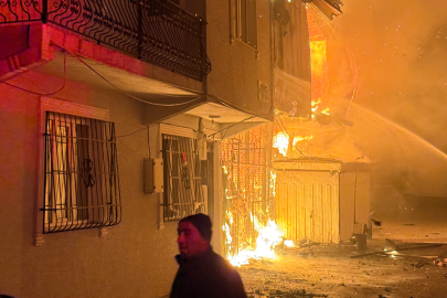 BURSA’DA YANGIN: ŞEHİT POLİSİN BABASININ EVİ KÜLE DÖNDÜ