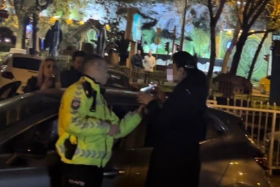 BURSA'DA ALKOLLÜ KADIN SÜRÜCÜ POLİSİN SABRINI ZORLADI