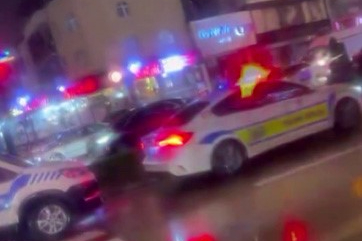 KAZA YERİNE GELEN POLİS KENDİ OĞLUNUN YARALI OLDUĞUNU GÖRDÜ