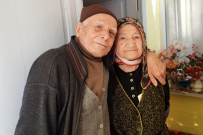 BURSA'DA  ARACINI SATARKEN YAPTIĞI PAZARLIK DUYGULANDIRDI