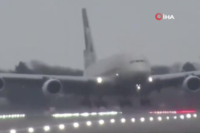 PSG KAFİLESİNİ TAŞIYAN UÇAK BİLBAO’DA YAN İNİŞ YAPTI