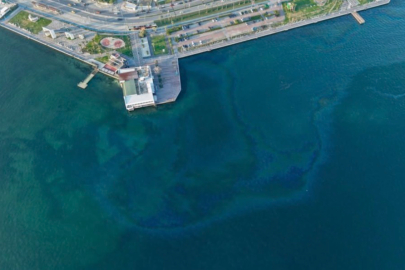 İZMİR KÖRFEZİ İŞTE BÖYLE KİRLENİYOR!