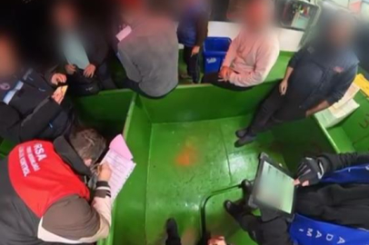 BURSA'DA BALIKÇI TEKNELERİNE GECE BASKINI