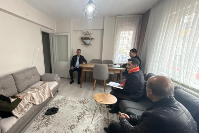 HUKUK MAHKEMESİ HEYETİ DURUŞMA İÇİN HASTANIN EVİNE GİTTİ