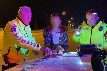 ALKOLLÜ YAKALANDI: KİMSENİN YÜZÜNE BAKAMAM DEDİ