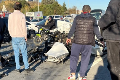 BAŞAKŞEHİR'DE FECİ KAZA: 1 ÖLÜ, 2 YARALI