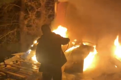 BURSA'DA KÜLLÜKTE UNUTULAN SİGARA BARAKAYI KÜL ETTİ