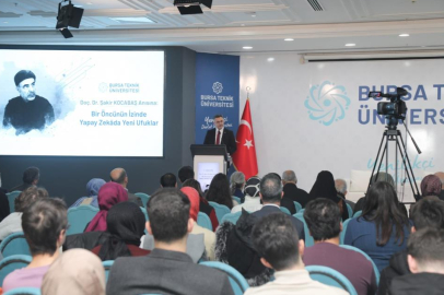 BURSA TEKNİK'TE YAPAY ZEKA SEMPOZYUMU DÜZENLENDİ