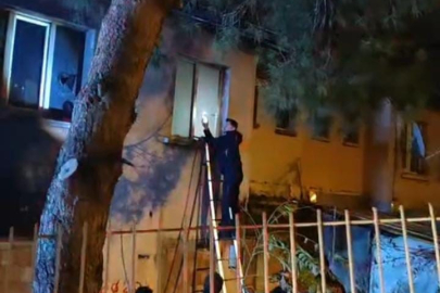 BURSA'DA İTFAİYE CAMDAN GİRİP, HAYAT KURTARDI