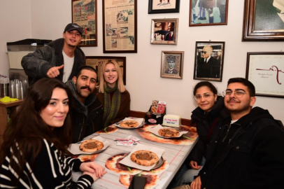 BURSA'DA ÜNİVERSİTELİLERİN LEZZET YOLCULUĞU