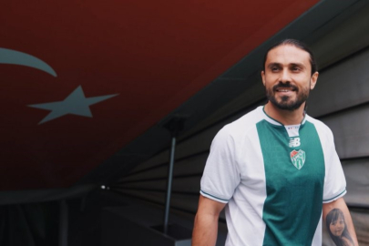 BURSASPOR HALİL AKBUNAR’I KADROSUNA KATTI