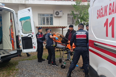 BABASINI VE YENGESİNİ VURDU: KENDİNİ EVE KİLİTLEDİ