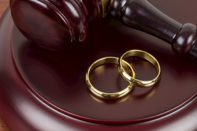 BOŞANMA SÜRERKEN ÇEKİLEN SAMİMİ FOTOĞRAFLAR DELİL SAYILDI