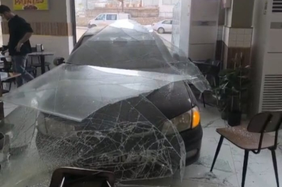 KONTROLDEN ÇIKAN ARAÇ DÖNERCİYE GİRDİ