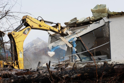 OSMANGAZİ BELEDİYESİ ULUDAĞ’DA KAÇAK YAPILAŞMAYA DUR DEDİ