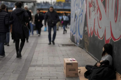 EKONOMİDE EN ZENGİNLERİN PAYI YÜZDE 48 OLDU