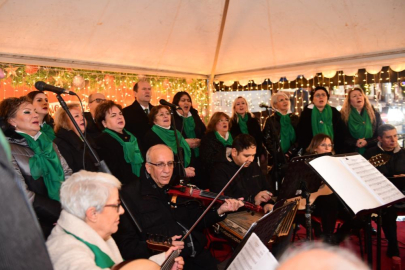 OSMANGAZİ MEYDANI’NDA TÜRK SANAT MÜZİĞİ RÜZGÂRI