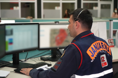 112'Yİ ARAYIP ELON MUSK'LA GÖRÜŞÜP MARS'A GİTMEK İSTEDİ