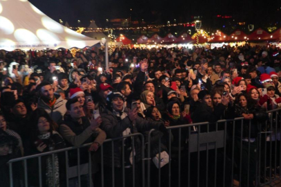 BURSA YENİ YIL MEYDANI’NDA 2026’YA COŞKULU KARŞILAMA