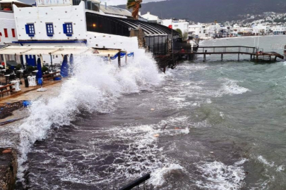 KIYI EGE VE EGE DENİZİ’NDE KUVVETLİ SAĞANAK VE FIRTINA