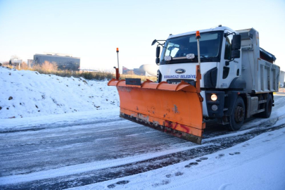 OSMANGAZİ BELEDİYESİ KAR SONRASI YOLLARDA TEYAKKUZDA