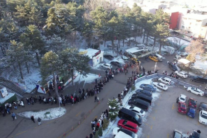 ULUDAĞ’DA HAFTA SONU HAREKETLİLİĞİ HAVADAN GÖRÜNTÜLENDİ