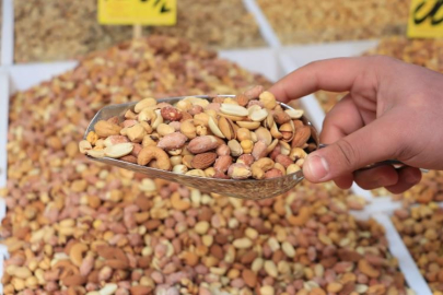 KURUYEMİŞ ALIRKEN DİKKAT: TADINA BAKMADAN ALMAYIN