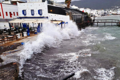 BODRUM KAŞ ARASINDA DENİZ ULAŞIMINA FIRTINA ENGELİ