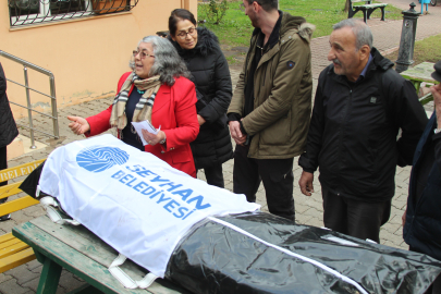 ADANA’DA MUHTAR BELEDİYENİN CENAZESİNİ KALDIRDI