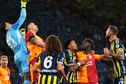 FENERBAHÇE GALATASARAY’I 2-0 YENEREK SÜPER KUPA’YI KAZANDI