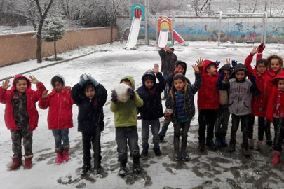 BURSA’DA OKULLAR TATİL Mİ? BEKLENTİ VALİLİK AÇIKLAMASINDA