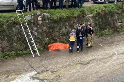 BURSA’DA DEREYE DÜŞEN 53 YAŞINDAKİ ADAM HAYATINI KAYBETTİ