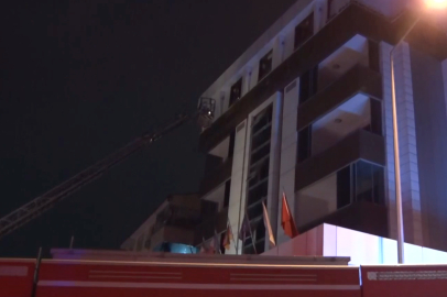 BURSA'DA OTEL YANGINI FACİAYA DÖNÜŞMEDEN SÖNDÜRÜLDÜ