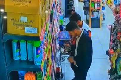 PARFÜMLERİ KOKLADILAR, BEĞENDİLER, SONRA ÇALDILAR