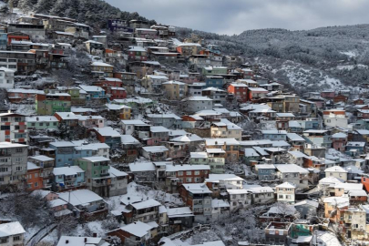 BURSA BEYAZA BÜRÜNTÜ,  KARTPOSTALLIK GÖRÜNTÜLER OLUŞTU