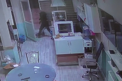 ALTIN VE DÖVİZLERİ 3 AYDIR YANINDA TAŞIYAN ADAM GASP EDİLDİ