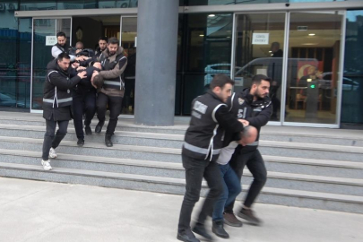 BURSA'DA MOLOTOFLU ÇETEYE ÖZEL HAREKAT BASKINI