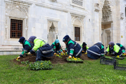 BURSA BÜYÜKŞEHİR’DEN TARİHİ MEKÂNLARA RENKLİ DOKUNUŞ
