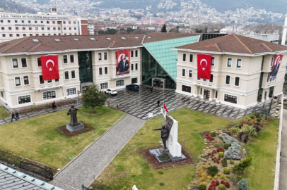 OSMANGAZİ BELEDİYESİ TÜRK BAYRAĞINA SAHİP ÇIKTI