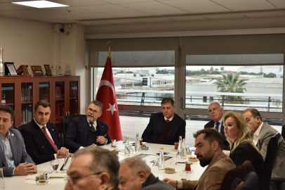 BAŞKAN TUGAY VE CHP İL YÖNETİMİNDEN İAOSB’YE ZİYARET