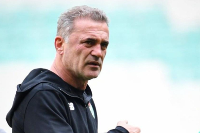 BURSASPOR TAHSİN TAM İLE YOLLARINI AYIRDI