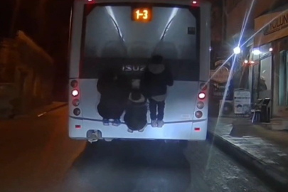 OTOBÜSÜN ARKASINDA ÖLÜMLE DANS