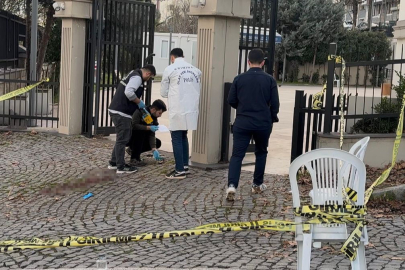 ANNESİNİN CENAZESİNDE KARDEŞİNİ VURDU