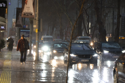 İZMİR’DE METREKAREYE 47,5 KG YAĞIŞ DÜŞTÜ