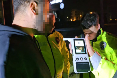 BURSA’DA ALKOLLÜ SÜRÜCÜ KAZA YAPTI: YARALI EŞİNİ SUÇLADI